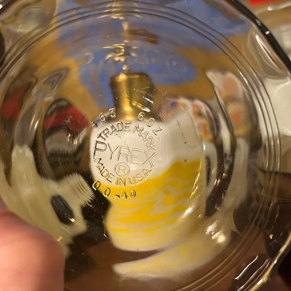 Pyrex Amber Glass Bowl - Picture 3 of 3